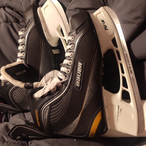 Bauer ice skates - Picture 2 of 4